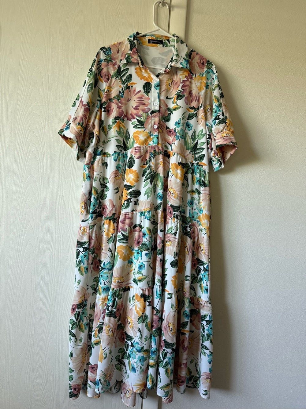 Pretty Garden Floral Tiered Maxi dress short sleeve button up L